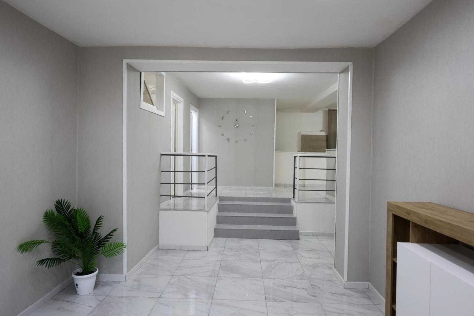Miradois Apartment